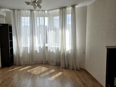квартира за адресою Олени Пчілки вул., 2