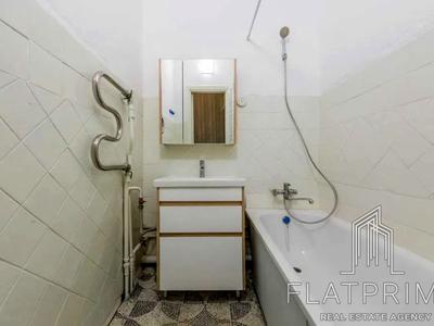 квартира за адресою Академіка Корольова вул., 10-А