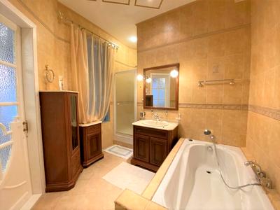 квартира за адресою Михайла Коцюбинського вул., 5