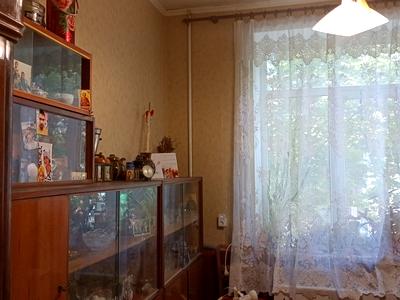 квартира за адресою Євгена Коновальця пров. (Урицького), 2