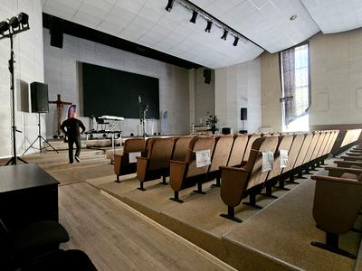 комерційна за адресою майдан Незалежності пл., 2