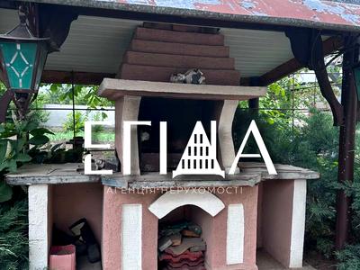 будинок за адресою Каштанова вул., 8