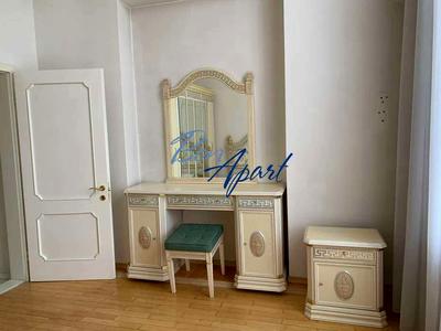 квартира за адресою Велика Васильківська вул. (Червоноармійська), 25