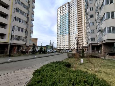 квартира за адресою Академіка Заболотного вул., 15-В