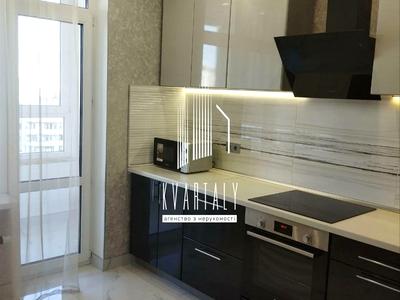 квартира за адресою Драгоманова вул., 10