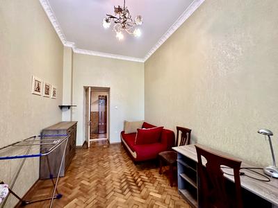 квартира за адресою Маразліївська вул., 5