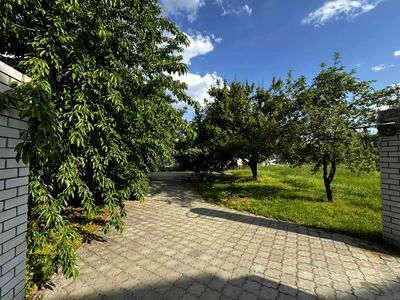будинок за адресою Центральна вул., 3