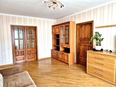квартира по адресу Ревуцкого ул., 44-Б