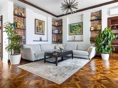квартира за адресою Любомира Романківа вул. (Червона), 17