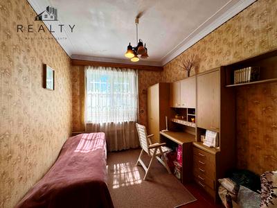 квартира за адресою Героїв Крут вул. (12 Квітня), 7