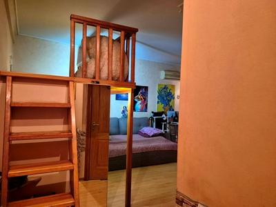 квартира по адресу Строителей ул., 8