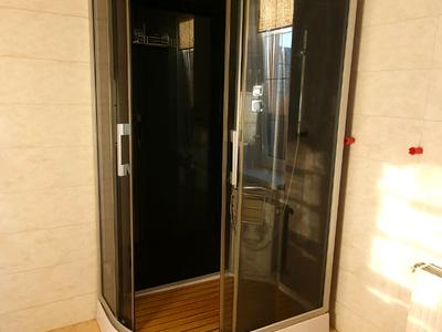 дом по адресу п. Усатово, Комарова, 222