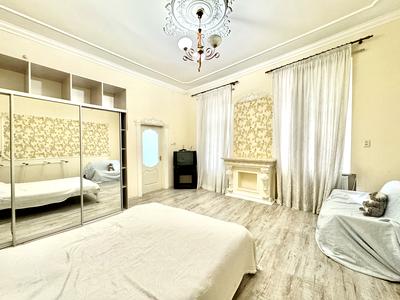 квартира по адресу Даниила Галицкого пл., 1