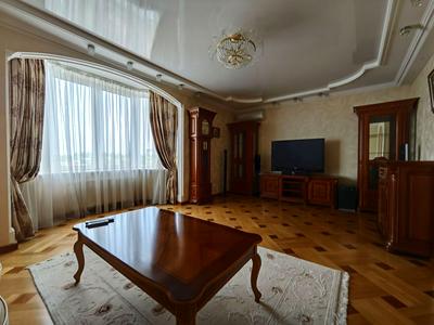 квартира за адресою Осіння вул., 33