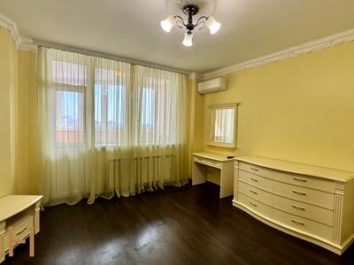 квартира за адресою Єлизавети Чавдар вул., 2