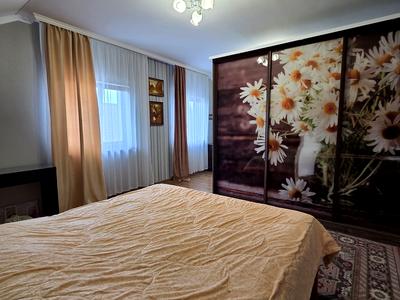 будинок за адресою Озерна вул.