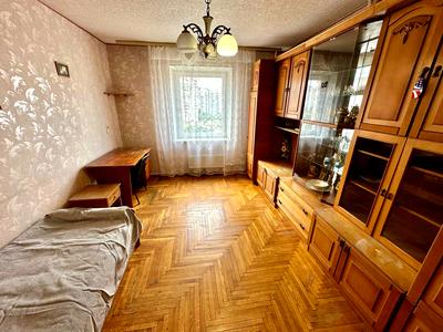 квартира за адресою Анни Ахматової вул., 15