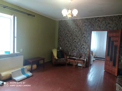 будинок за адресою Шкільна