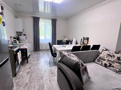 будинок за адресою Театральна, 18
