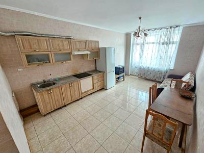 квартира за адресою Софії Русової вул., 3