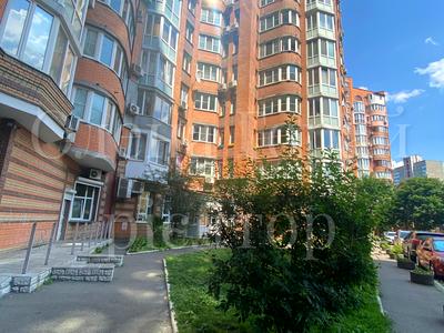 квартира за адресою Осіння вул., 33