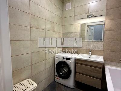 квартира за адресою Свободи вул., 1-C