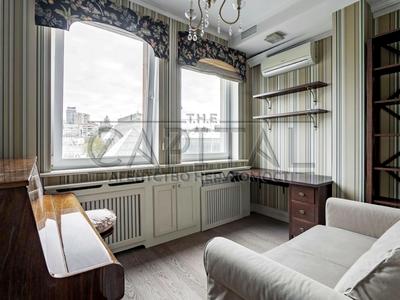 квартира за адресою Шота Руставелі вул., 44