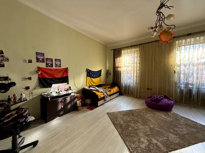 квартира за адресою Августина Волошина вул., 45