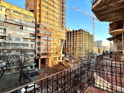 квартира за адресою Предславинська вул., 30