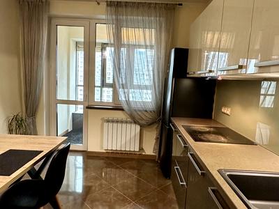 квартира за адресою Патріарха Мстислава Скрипника вул., 40
