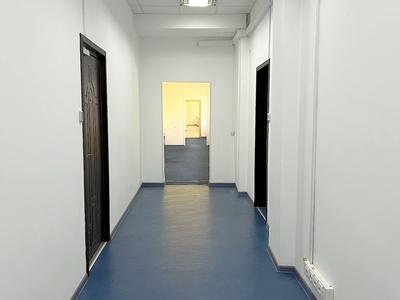 комерційна за адресою Київ, Львівська пл., 13