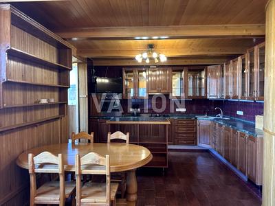 квартира за адресою Драгоманова вул., 17
