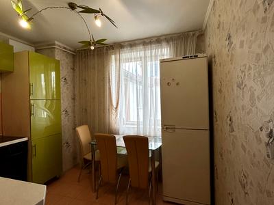квартира за адресою с. Петропавлівська борщагівка, Волинська вул., 8