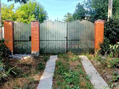 будинок за адресою Бородіна