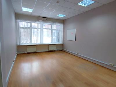 коммерческая по адресу Кловский спуск, 7a