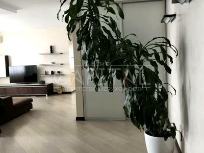 квартира за адресою Миколи Амосова вул., 4