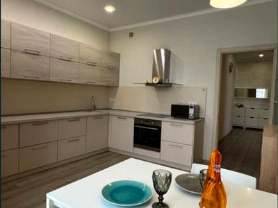 квартира за адресою Французький бульв., 60г