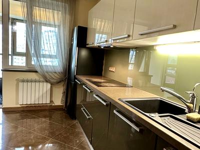 квартира за адресою Патріарха Мстислава Скрипника вул., 40