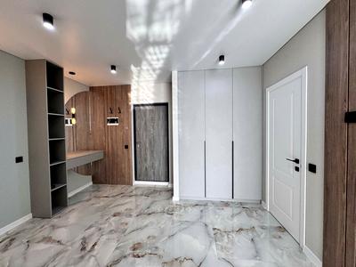квартира за адресою Степана Бандери вул., 1
