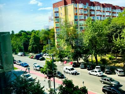 квартира за адресою Салютна вул., 2к2