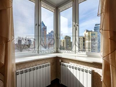 квартира за адресою Панаса Мирного вул., 28-А