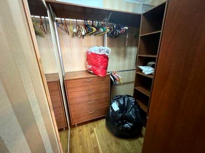 квартира за адресою Дмитра Чижевського вул. (Петра Чаадаєва), 2-Б