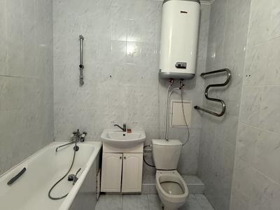 квартира за адресою Миколи Амосова вул., 4