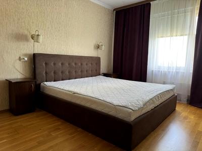 квартира по адресу Салютная ул., 42/46