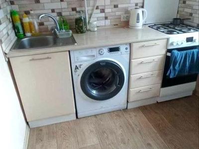 квартира по адресу Строителей ул., 12