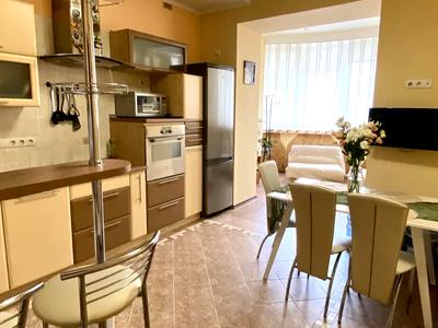квартира по адресу Владимира Ивасюка просп. (Героїв Сталінграду), 4