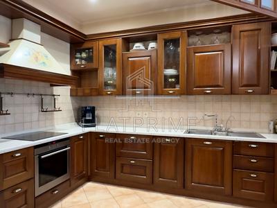 квартира за адресою Старонаводницька вул., 13-А