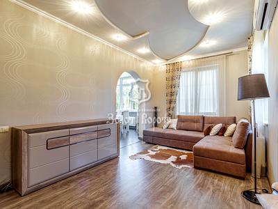 будинок за адресою Космонавтів вул., 32