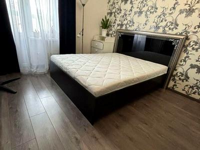 квартира за адресою Анни Ахматової вул., 32/18