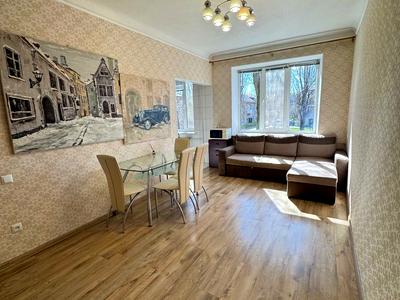 квартира за адресою В'ячеслава Чорновола вул., 36